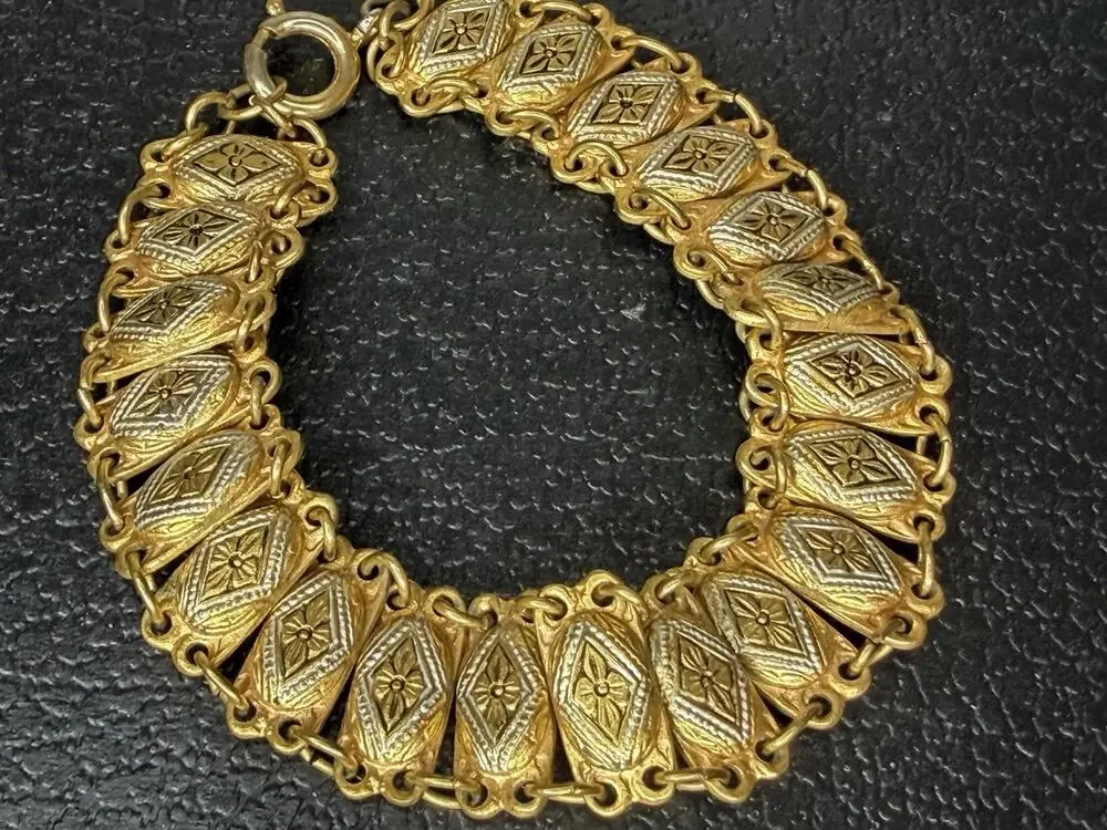 Vintage 50s Toledo Spain Damascene Engraved Gilded Gold Engraved Link Bracelet